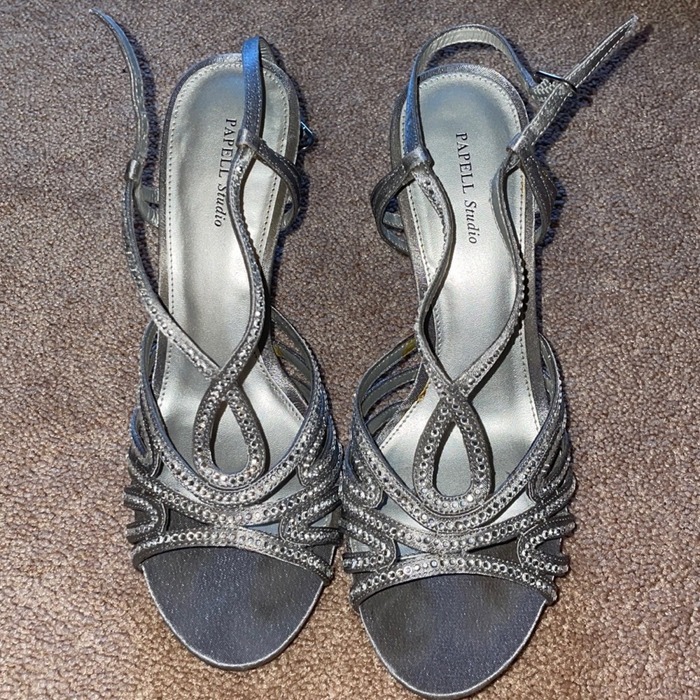 papell studio silver rhinestone heel